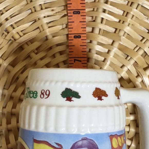 Vintage Limited Edition Stein Commemorating five All Time Leading Jockeys - Picture 7 of 10